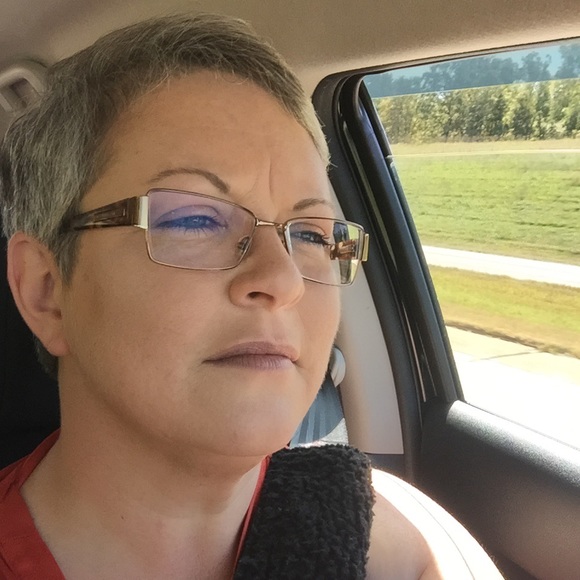 Meet your Posher, Catherine - Picture 2 of 8